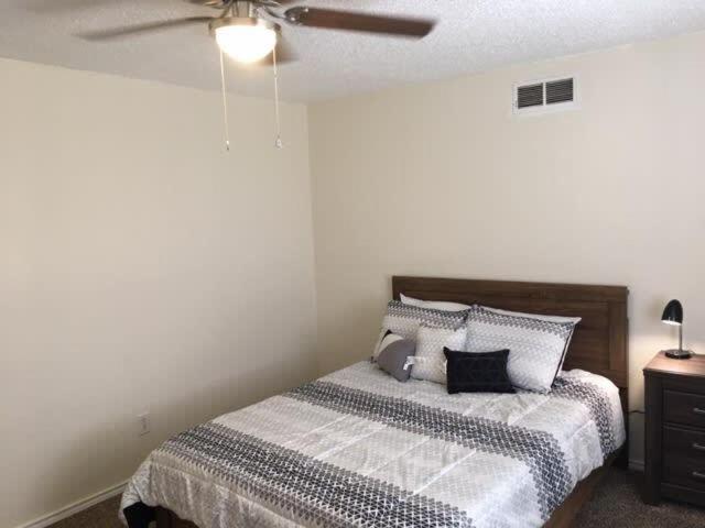 Quiet Townhouse Close To Fort Sill! Lawton Exterior photo